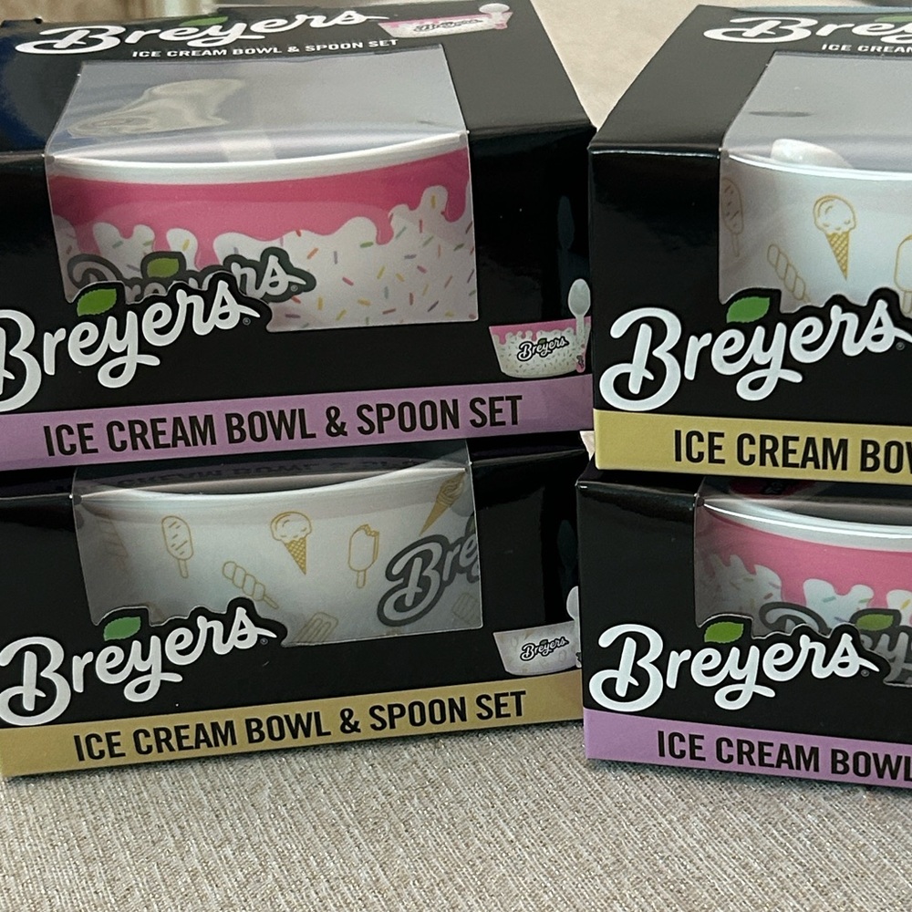 NWT 4 Breyers Ice Cream Bowl & Spoon Sets 2 of Each Design Dessert Birthday